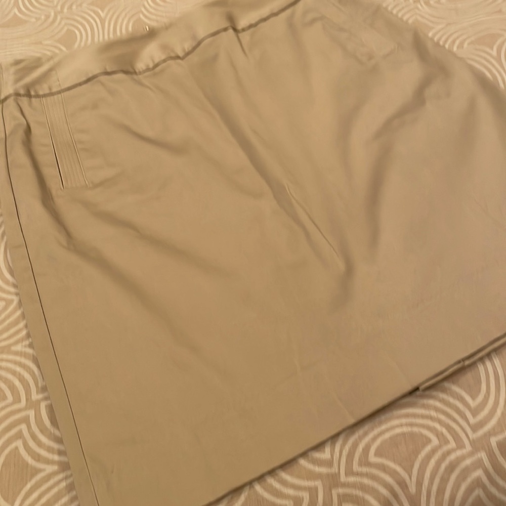 NWOT Cremieux skirt, light tan, cotton blend, like new, 8